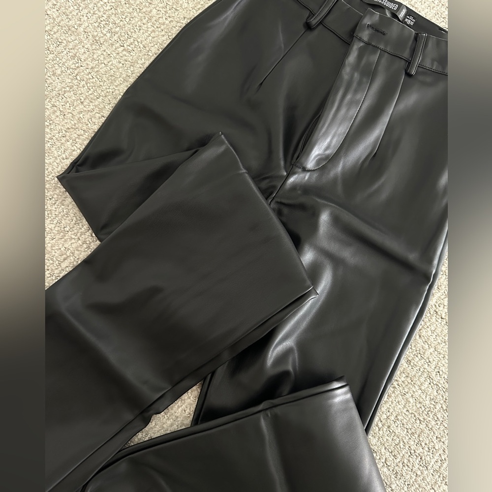 Black wide leg leggings